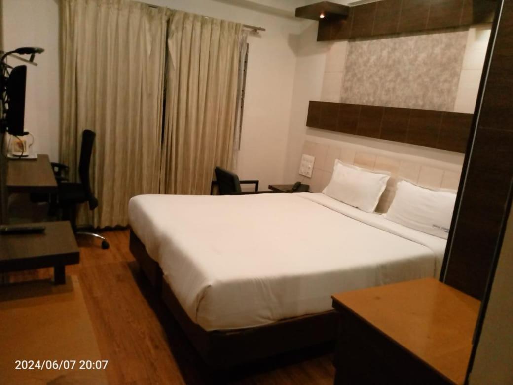 Hotel Sandalwood Inn Bangalore Ngoại thất bức ảnh