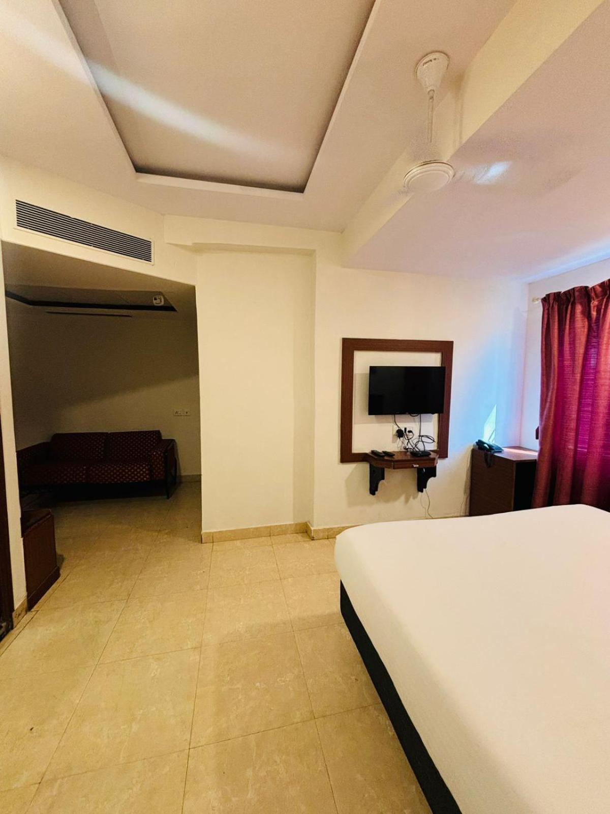 Hotel Sandalwood Inn Bangalore Ngoại thất bức ảnh